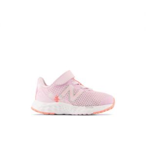 New Balance Niños Fresh Foam Arishi v4 Bungee Lace with Top Strap in Rosa, Synthetic, Talla 23